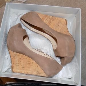 Jessica Simpson Sz 8 Wedge Peep Toe
